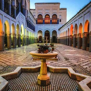 In A Xviiie Palace Appartamento Fez