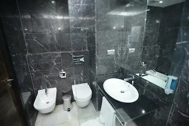 Le Yacht Suites Hotel Casablanca